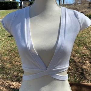 White Forever 21 tie crop top